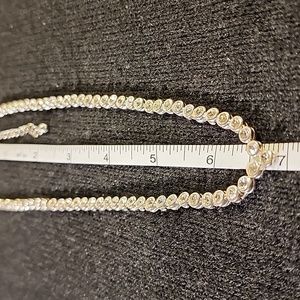 AVON Nina Ricci Enclosed Rhinestone Necklace